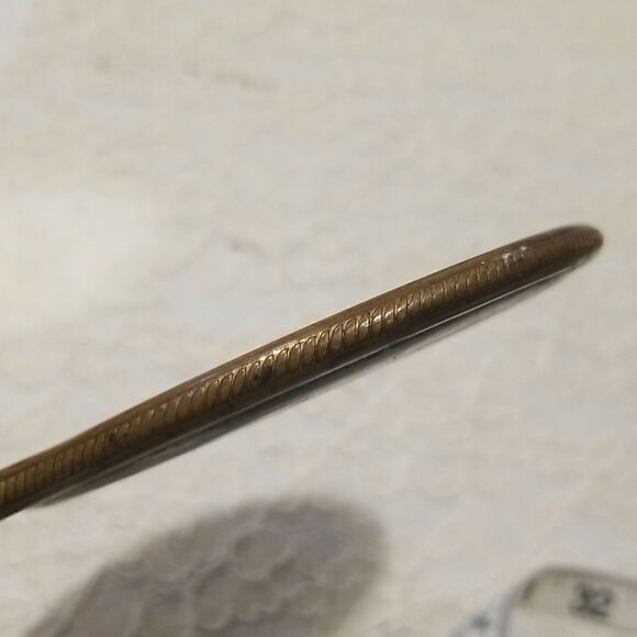 Vintage Art Nouveau hand mirror with antique baby photo - Picture 11 of 14